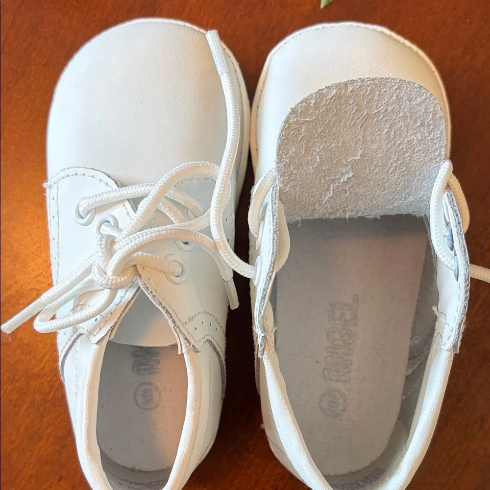 Angel White Kids Lace-Up Oxford Shoes - Picture 3 of 6